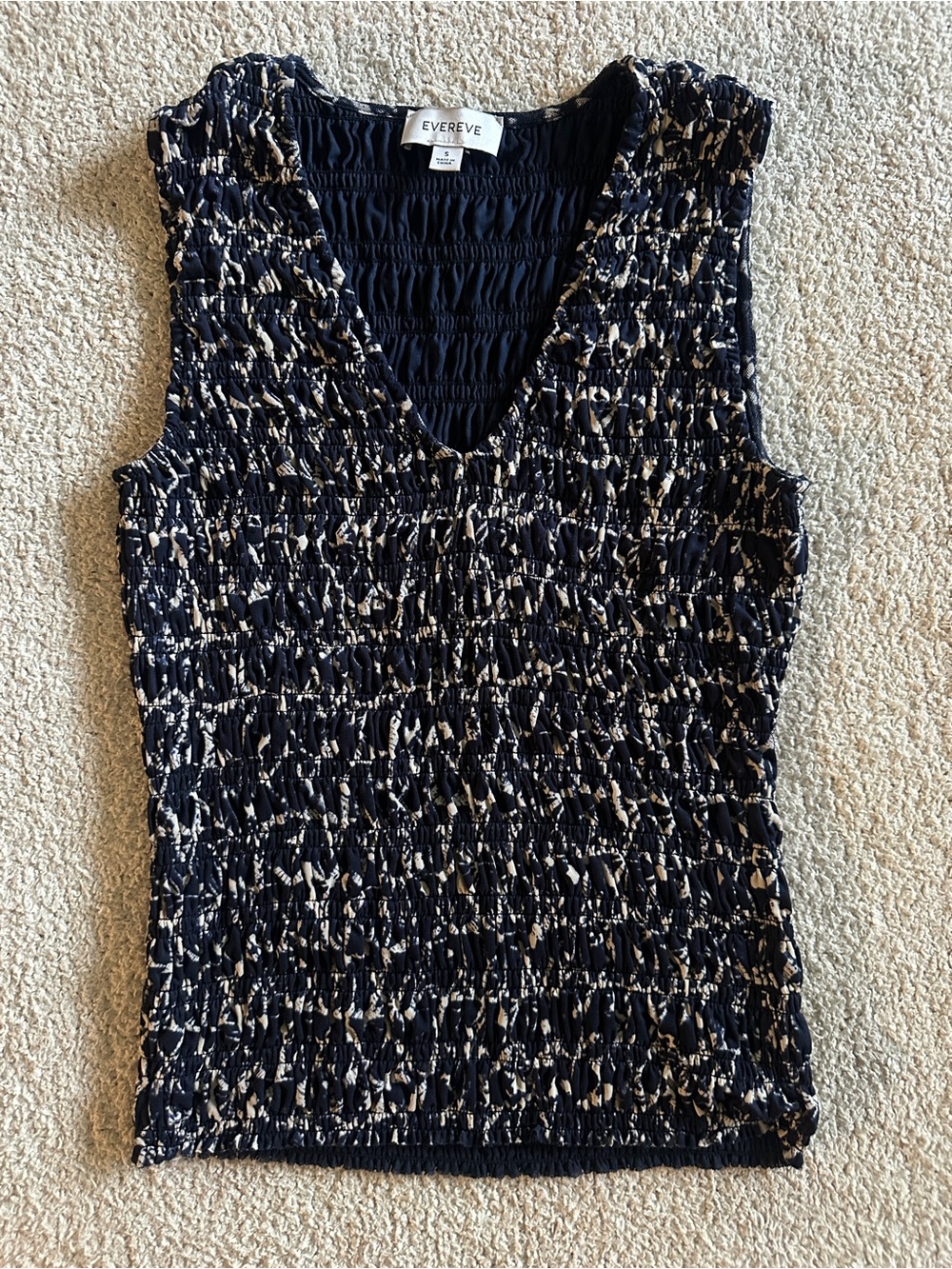 Evereve Navy & Cream Smocked V-Neck Tank